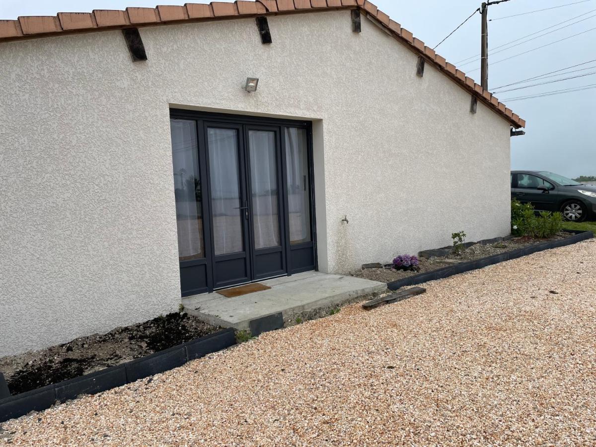 Petite Maison En Pleine Campagne Labastide-Gabausse Екстериор снимка