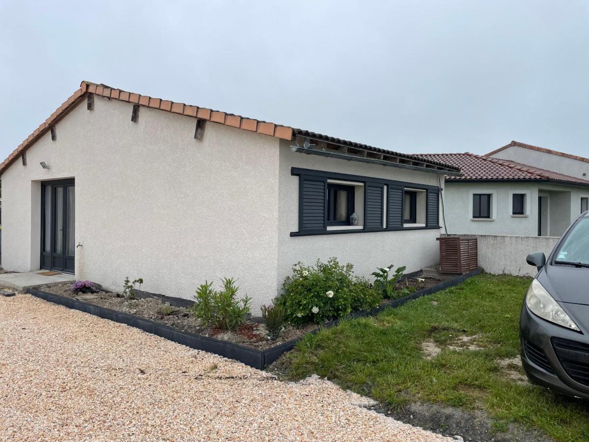 Petite Maison En Pleine Campagne Labastide-Gabausse Екстериор снимка